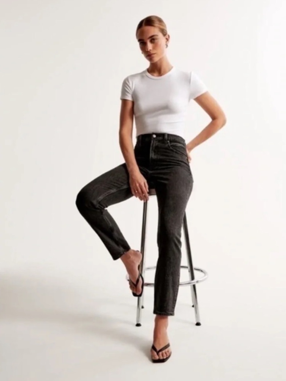 Abercrombie NWT the mom Jean high rise curve love black